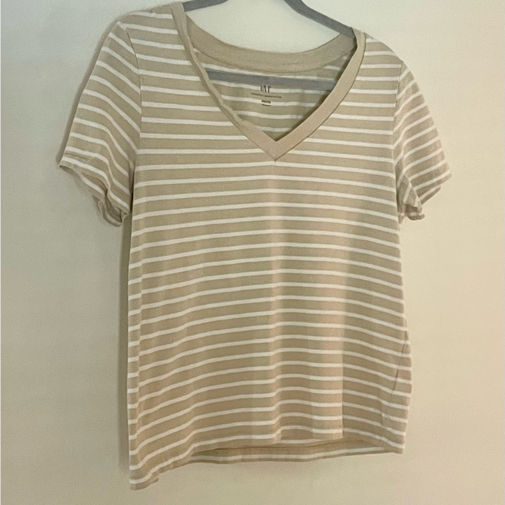 PETITE Striped V-Neck Women’s T-Shirt from GAP Tan and White Top PM